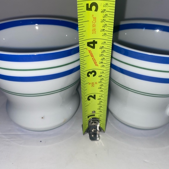 Retired Starbucks 2007 Retro Striped Diner 12 oz Cups Set Of 2 - Picture 5 of 7